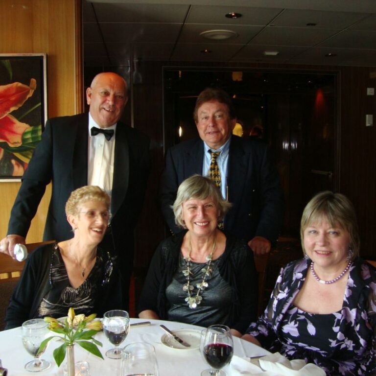 ארוחת ערב על ספינת הקווין אליזבט