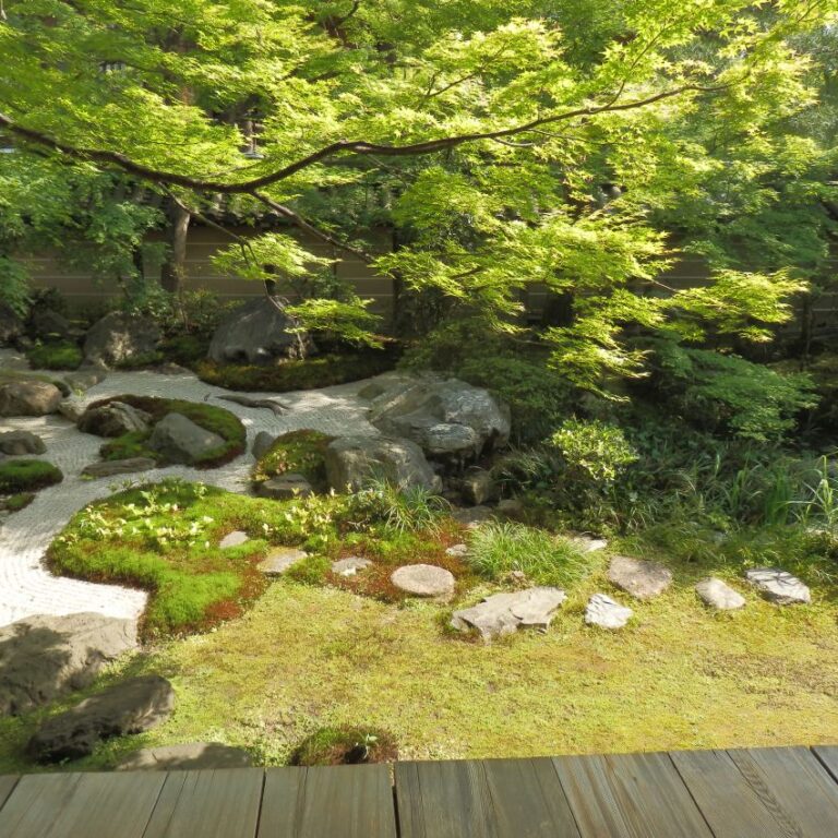 גנים מסורתיים ביפן