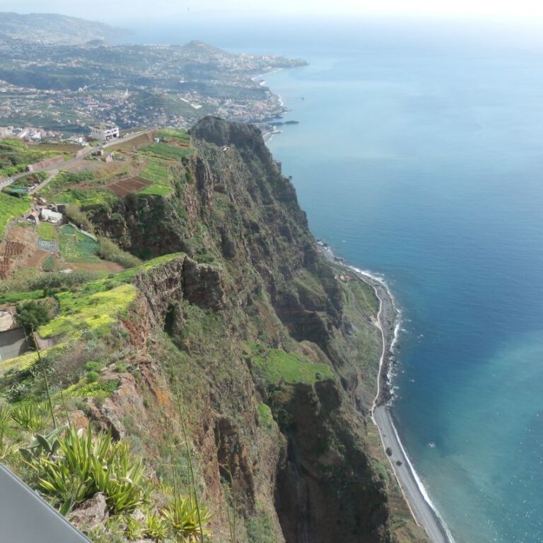 המיתלול הגבוה באירופה 500 מטרים באי מדירה הפורטוגזי