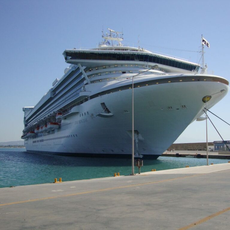 הספינה בה הפלגנו