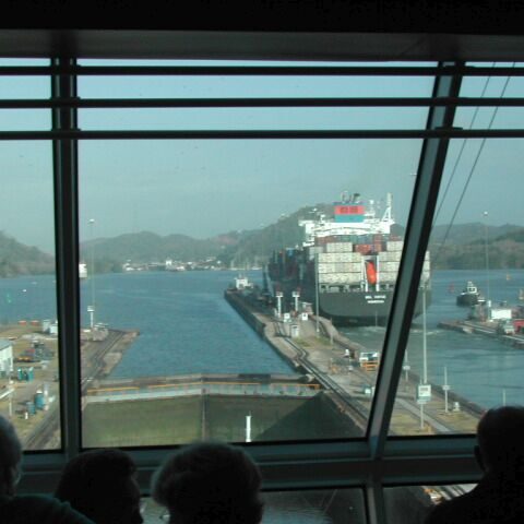 חציית תעלת פנמה