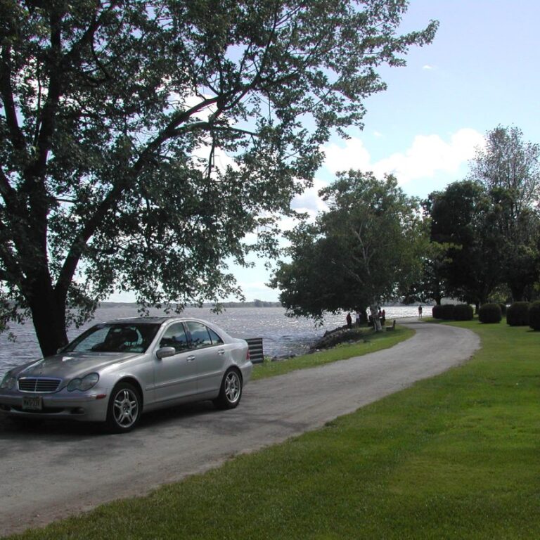 כביש מקיף אגם קנדי בדרך למפלי הניאגרה
