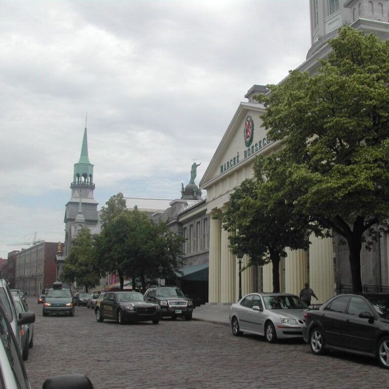 כפר קנדי אינדיאני משוחזר