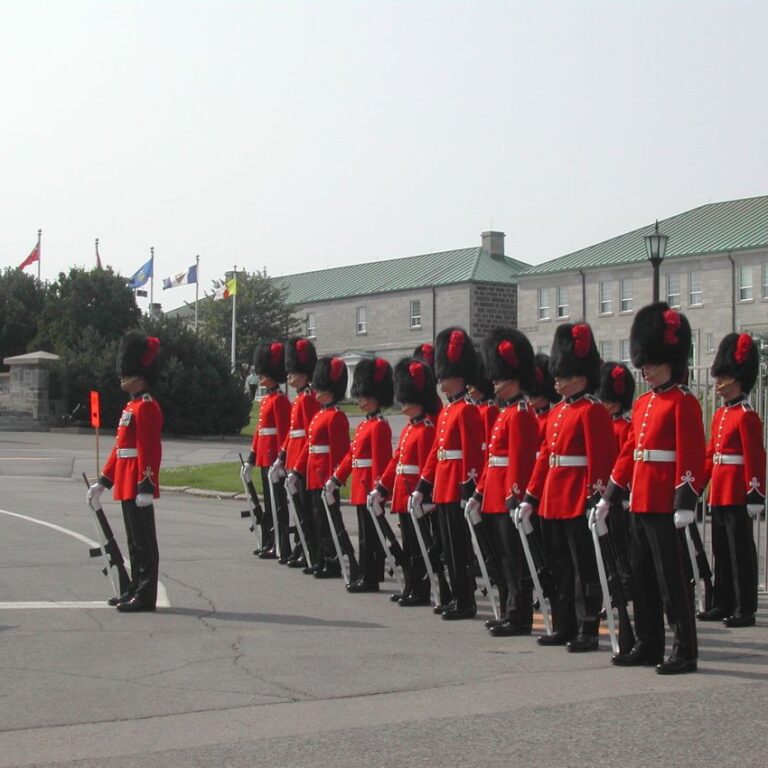 מסדר של חיילים בריטים דוברי צרפתית