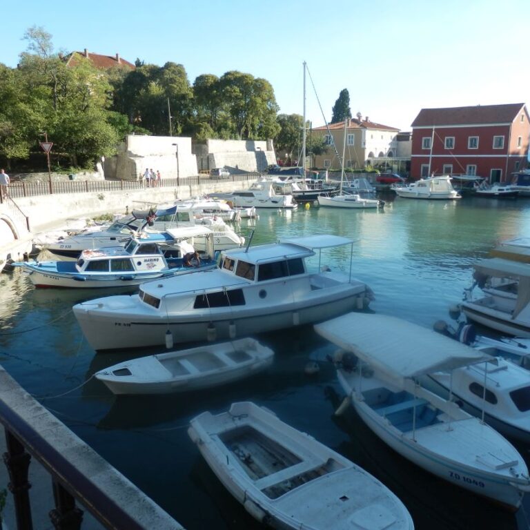 נמל יאכטות קרואטי