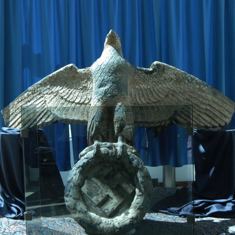 נשר ספינת המערכה של גראף שפיי במלון בפארגוואי