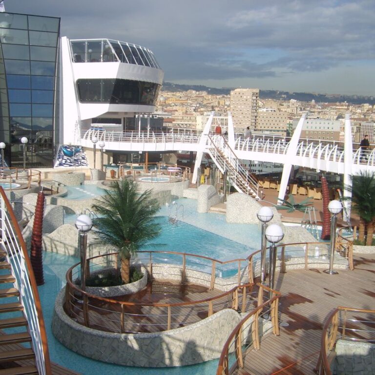 ספינת הקרוזים פנטזיה