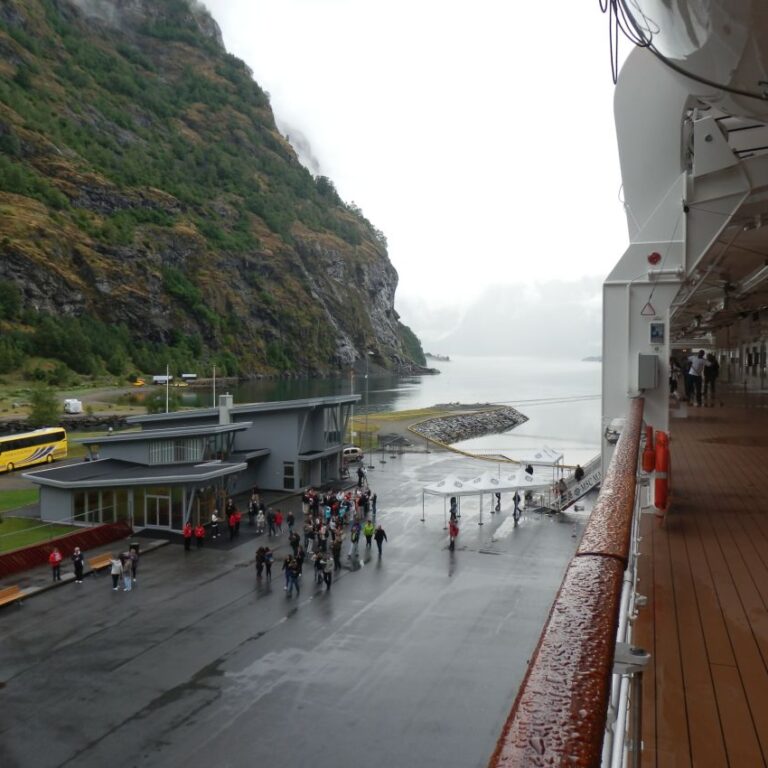 עוגנים בנמל נורבגי