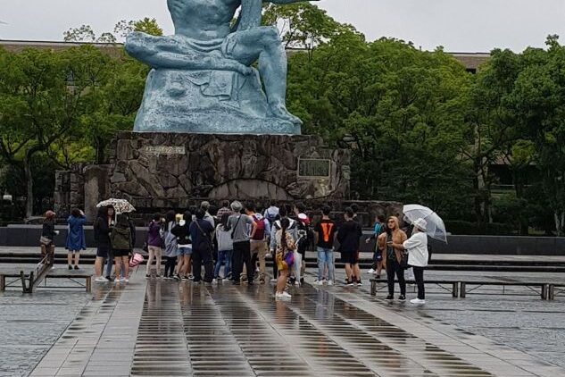 פסל השלום בגראונד זירו בנגסקי שם הוטלה פצצת האטום השניה וחיסלה כ-150000 יפנים