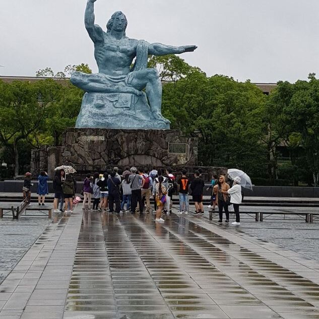 פסל השלום בגראונד זירו בנגסקי שם הוטלה פצצת האטום השניה וחיסלה כ-150000 יפנים