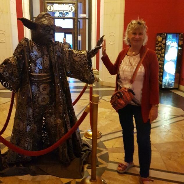 צביה ואביר פולני במוזיאון