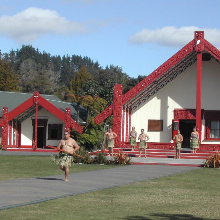 קבלת פנים בכפר מאורי