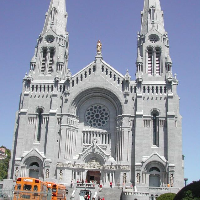 קתדרלות קתוליות כמו בצרפת בקוויבק