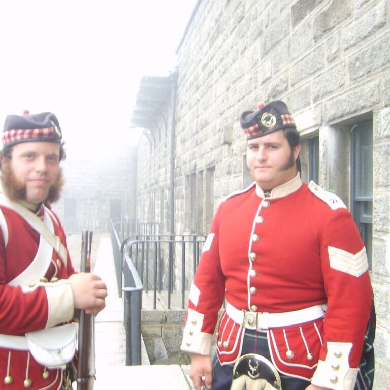 שומרי המצודה בנובה סקוטיה