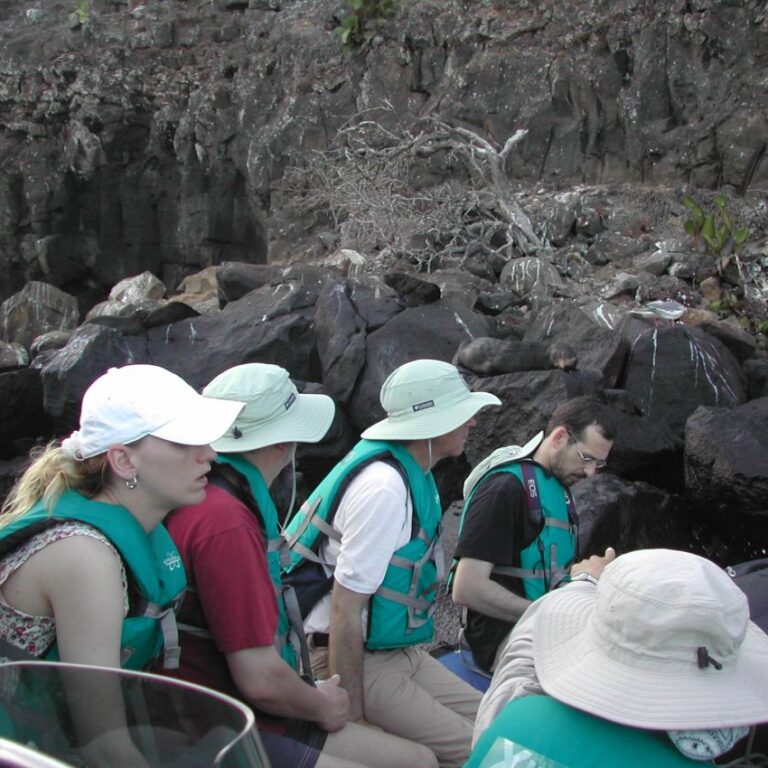 שייט לעבר איי גלפגוס