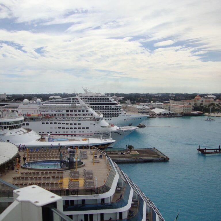תעשיית הקרוזים בקאריביים