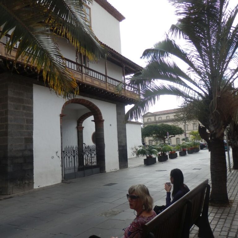 אוירת רוגע טרופי בפונשל האי מדירה הפורטוגזי