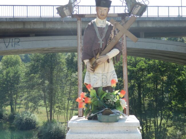 בובת קדוש סרבי בובת קדוש סרבי