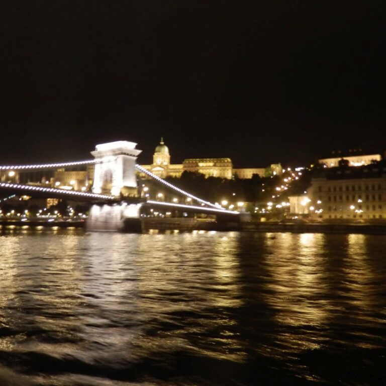 בודפשט הלילית