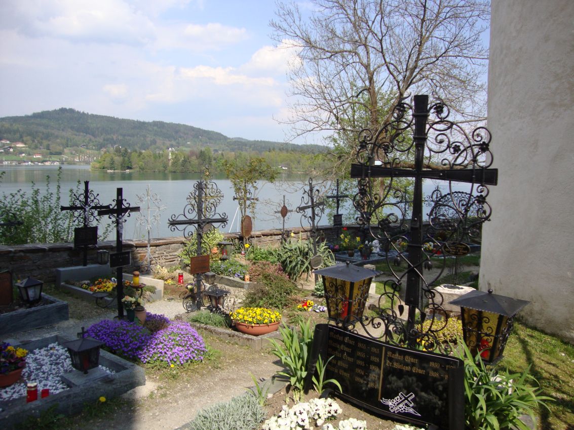 בית קברות אוסטרי, המתים נהנים מהנוף