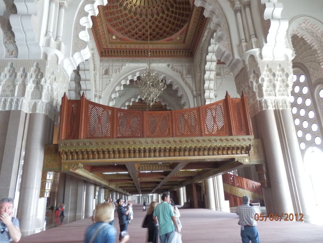 בתוך המסגד הגדול בקזבלנקה