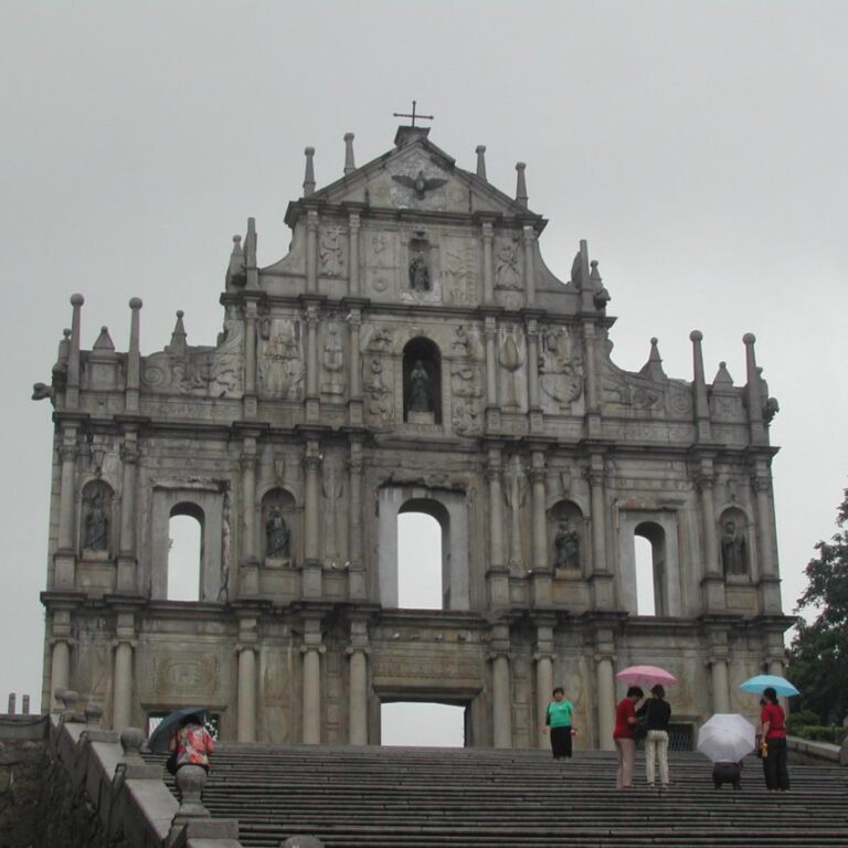 החזית של הכנסיה הקתולית הפורטוגזית שנותרה על תילה במאקאו