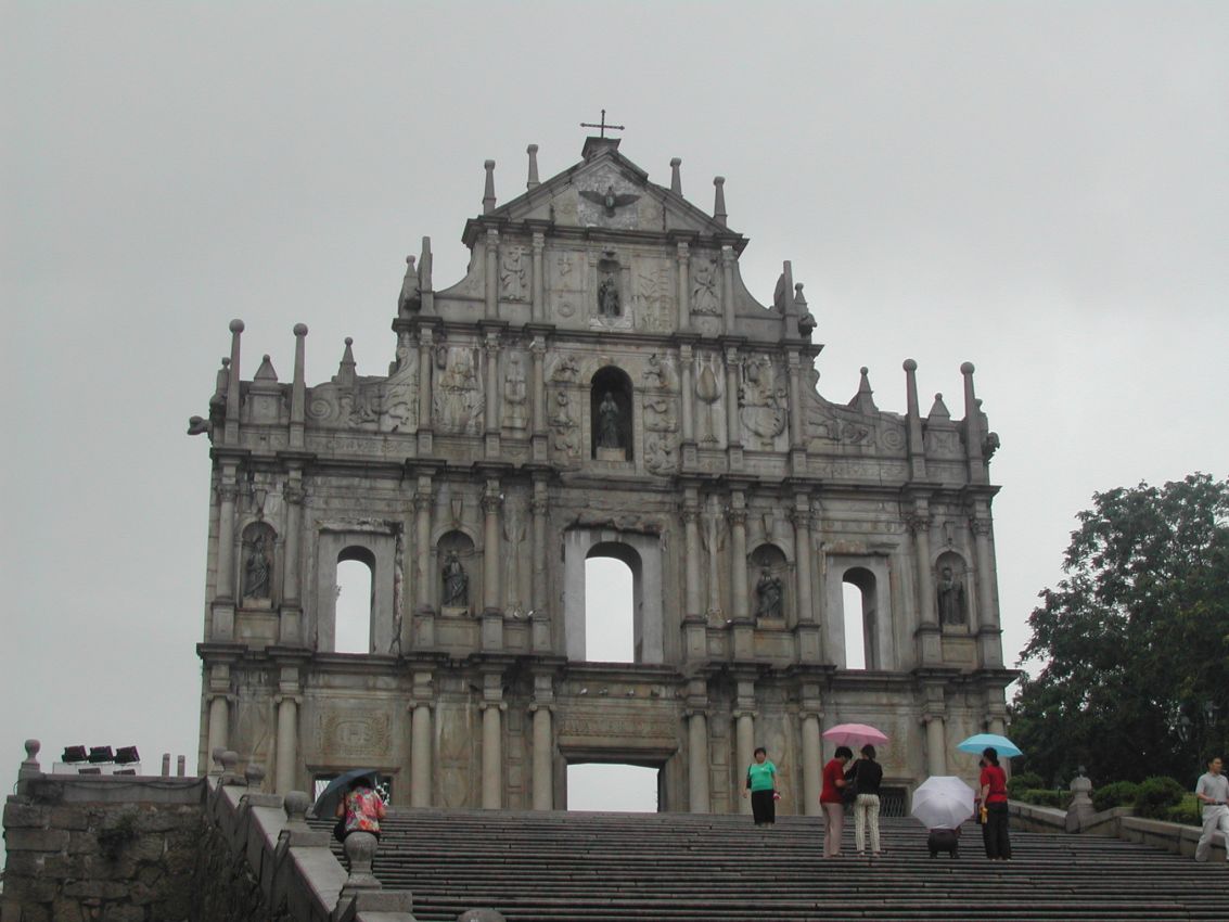 החזית של הכנסיה הקתולית הפורטוגזית שנותרה על תילה במאקאו