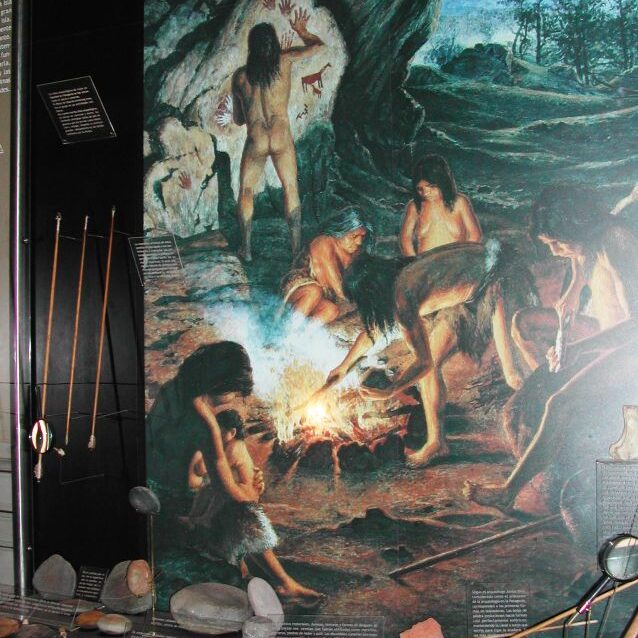 הספנים הספרדים קראו לטיירה אל פואגו -"ארץ האש" בגלל מדורות האינדיאנים