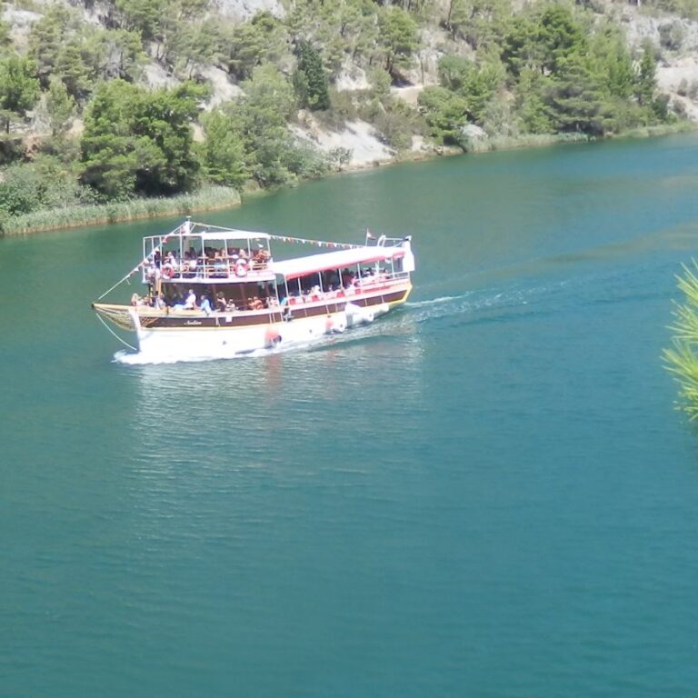 הפלגה על נהר קרקא בקרואטיה