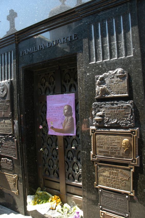הקבר של אויטה פרון בארגנטינה, בבואנוס איירס