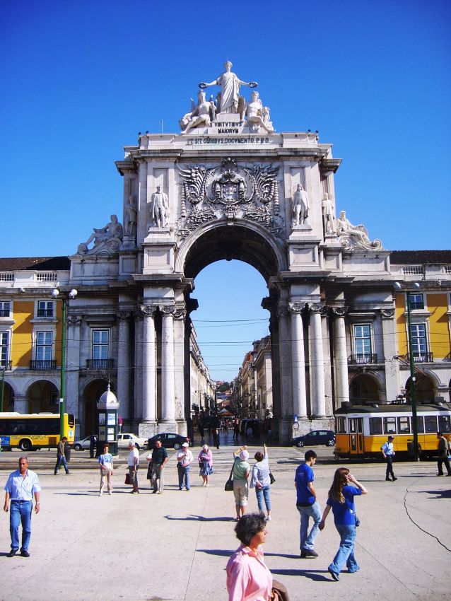 השער המרשים "ארכו דה ויקטוריה" בליסבון