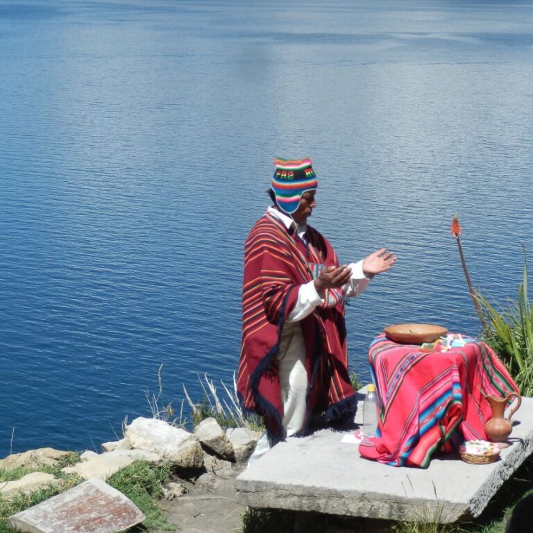 זכינו לברכת השמאן ב"אי השמש" הבוליביאני-בימת טיטיקקה-