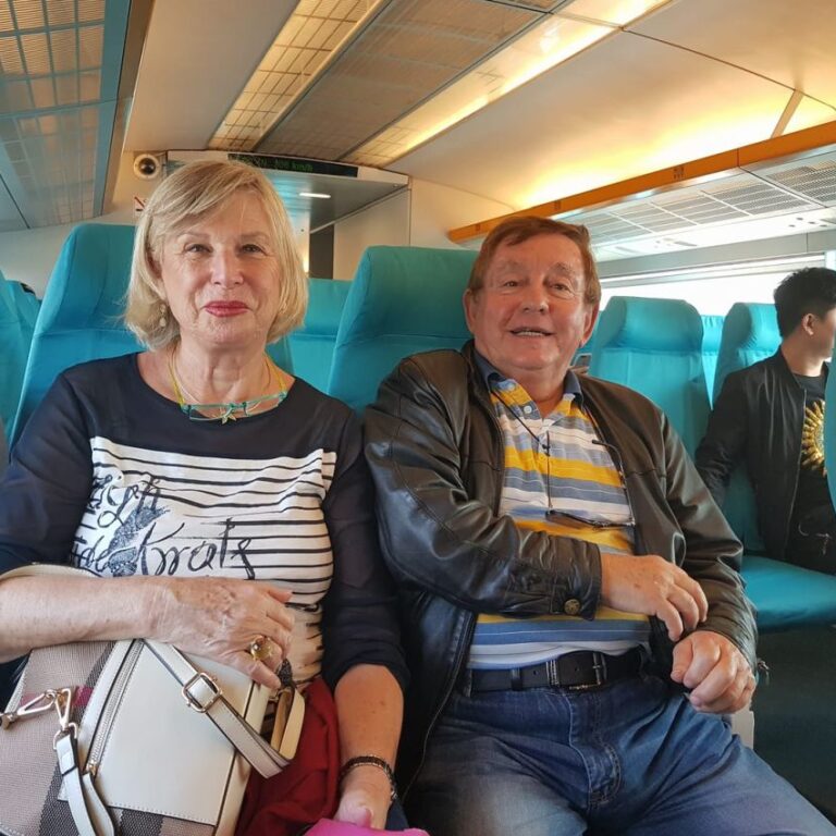 טסים ברכבת במהירות של כחמש מאות קילומטרים לשעה