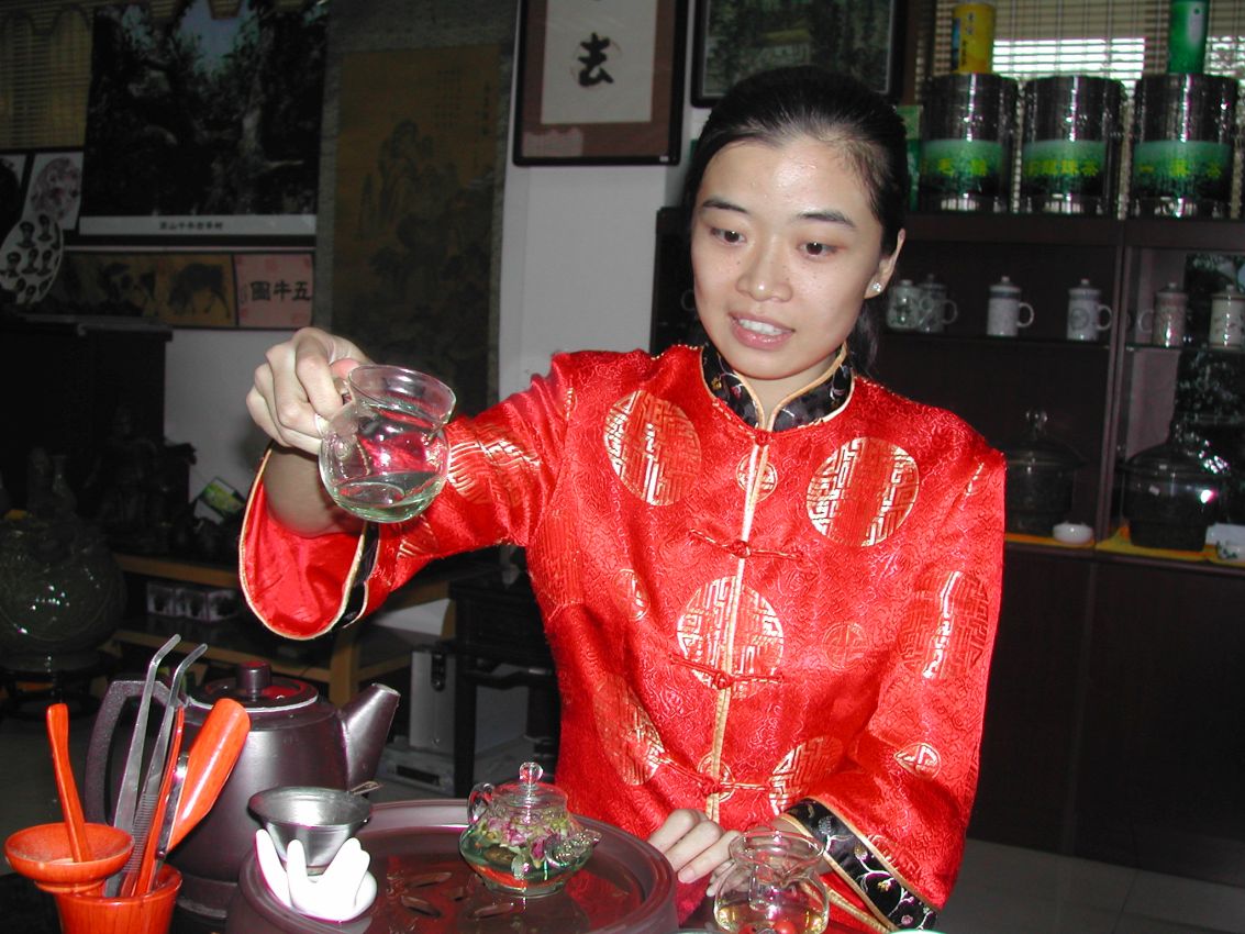 טקס שתיית תה בסין במרכז המבקרים בשיאן