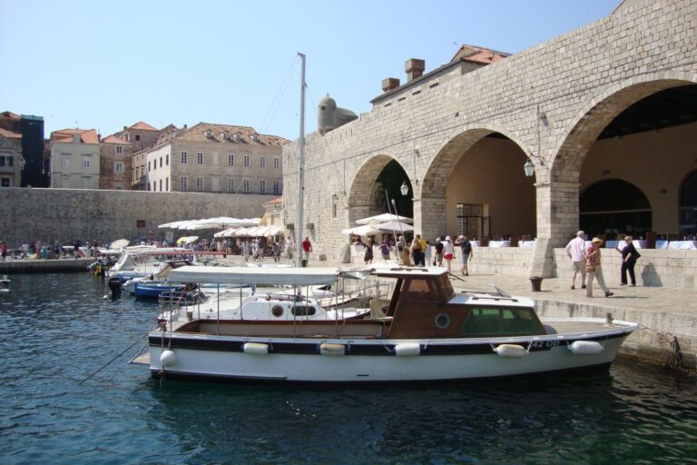 נמל דוברובניק בקרואטיה