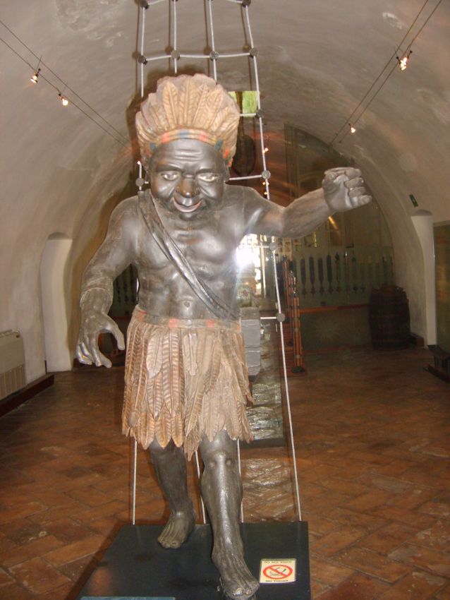 פסל אינדיאני במוזיאון בצ'ילי