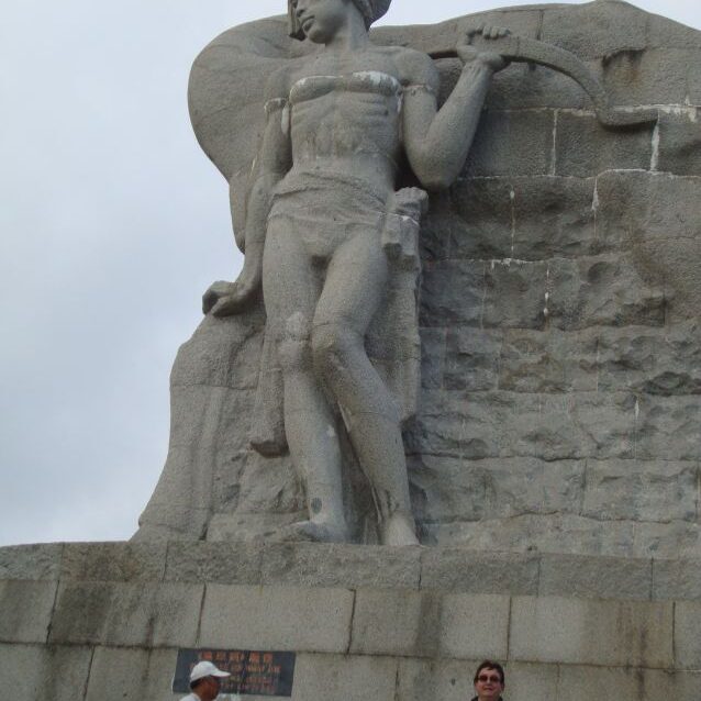 פסל הקופידון הסיני באי הכלות