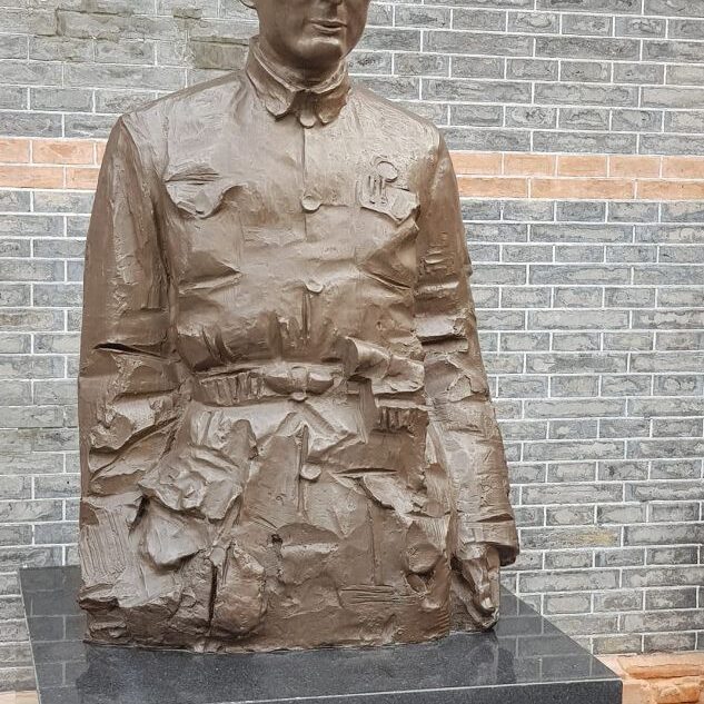 רופא יהודי שלחם עם הסינים נגד היפנים והפך לגיבור לאומי בסין