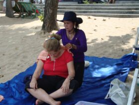 מסאג' חופי ללאה אסיף ישראלית מטורונטו