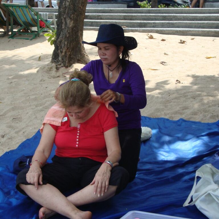 מסאג' חופי ללאה אסיף ישראלית מטורונטו