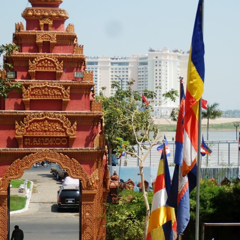 שער כניסה מרשים