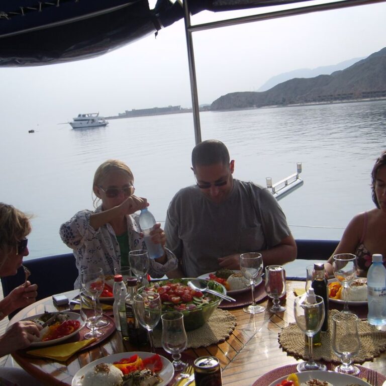 ארוחת "גורמה" על היאכטה