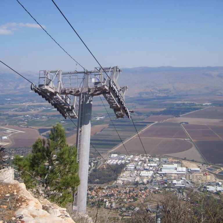 הרכבל בקיבוץ מנרה