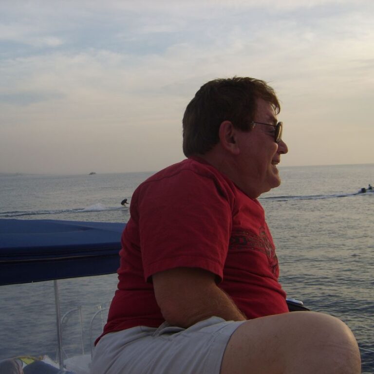 חיים טובים על יאכטה בים האדום