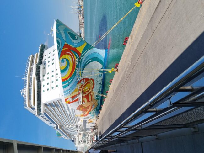 הספינה נורבגיה גטאווי איתה הפלגנו בין יוון לאיטליה הספינה נורבגיה גטאווי איתה הפלגנו בין יוון לאיטליה