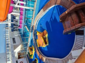 בריכה באוניה