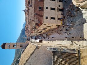 רחובותיה של דוברובניק מבט מלמעלה