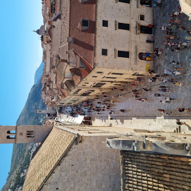 רחובותיה של דוברובניק מבט מלמעלה