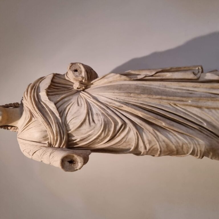 אשתו החמישית של הקיסר טיטוס היתה נחמדה יותר מהקודמות