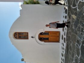 מהבתים הייחודים של האי מיקונוס שהמבוך של רחובותיו נועד להביך את שודדי הים שנהגו לתקוף את האי